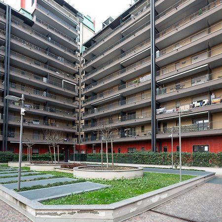 Cozy Corner With Balcony And Private Garage! Apartment Milan Exterior photo